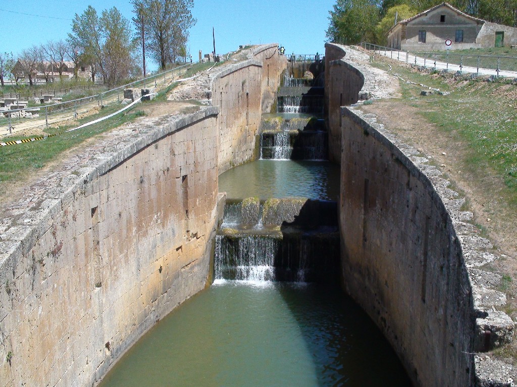 canal de castilla 2 esclusa cudruple de frmista